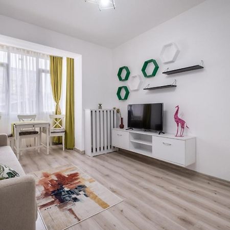 Laroka House Cosy And Modern Apartment Universitate-City Centre Бухарест Экстерьер фото
