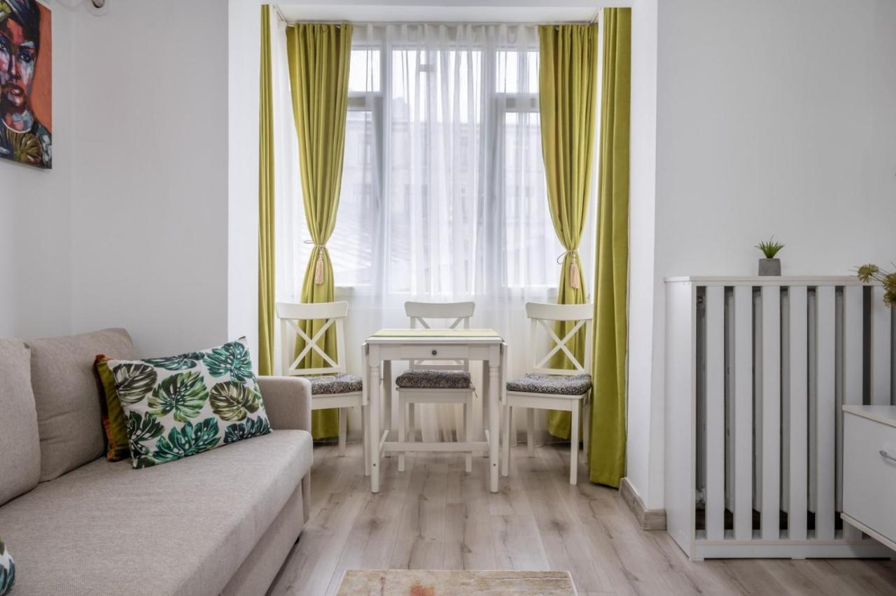 Laroka House Cosy And Modern Apartment Universitate-City Centre Бухарест Экстерьер фото